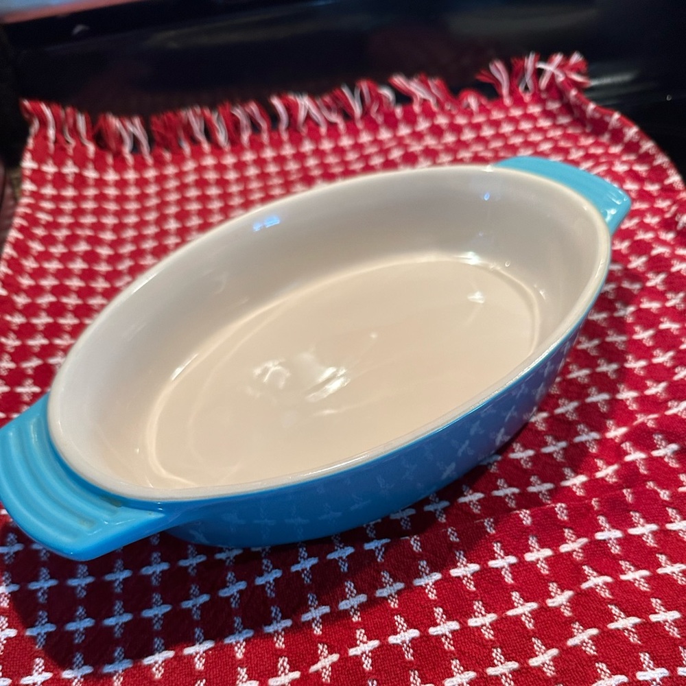 Le Creuset baking dish